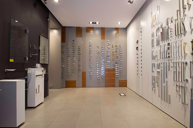 Vendita online maniglioni per porte Linea Calì maniglieonline.com