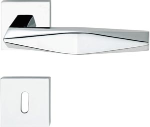 Дверная ручка на уменьшенной розетке art.024 - Linea Calì