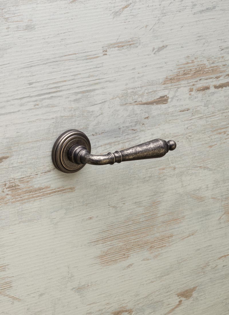 Florenzia - классическая дверных ручки - Linea Calì