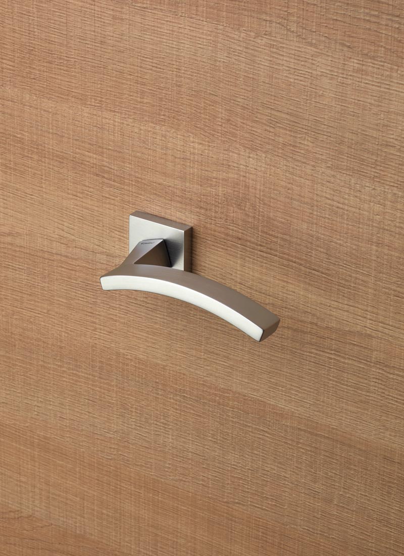 Profilo - дизайнерская дверных ручки - Linea Calì