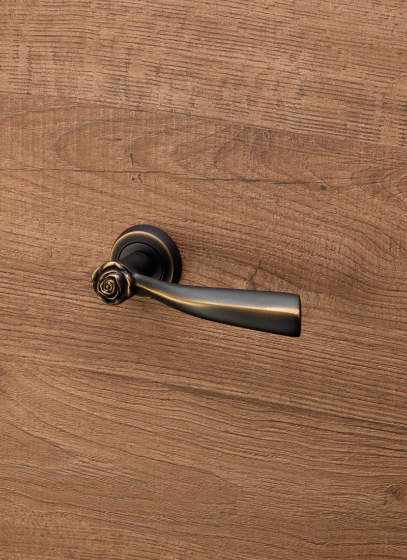 Rose - классическая дверных ручки - Linea Calì